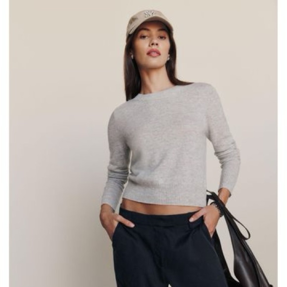 Reformation Dana Cashmere Crew Sweater, Foggy, Small